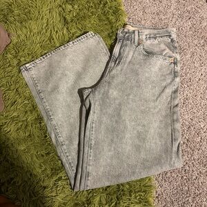Levi’s premium XL Straight women jeans.